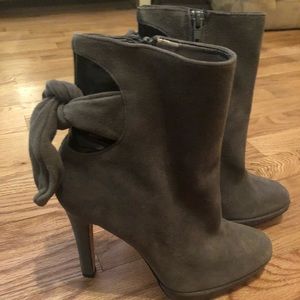 Bebe lightly loved faux suede boots